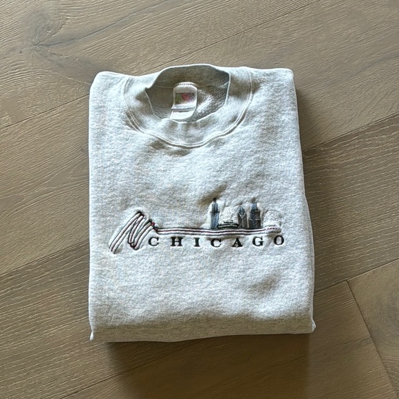 Vintage Fruit of the Loom Embroidered Chicago Skyline Crewneck Heather Grey XL - Picture 1 of 8